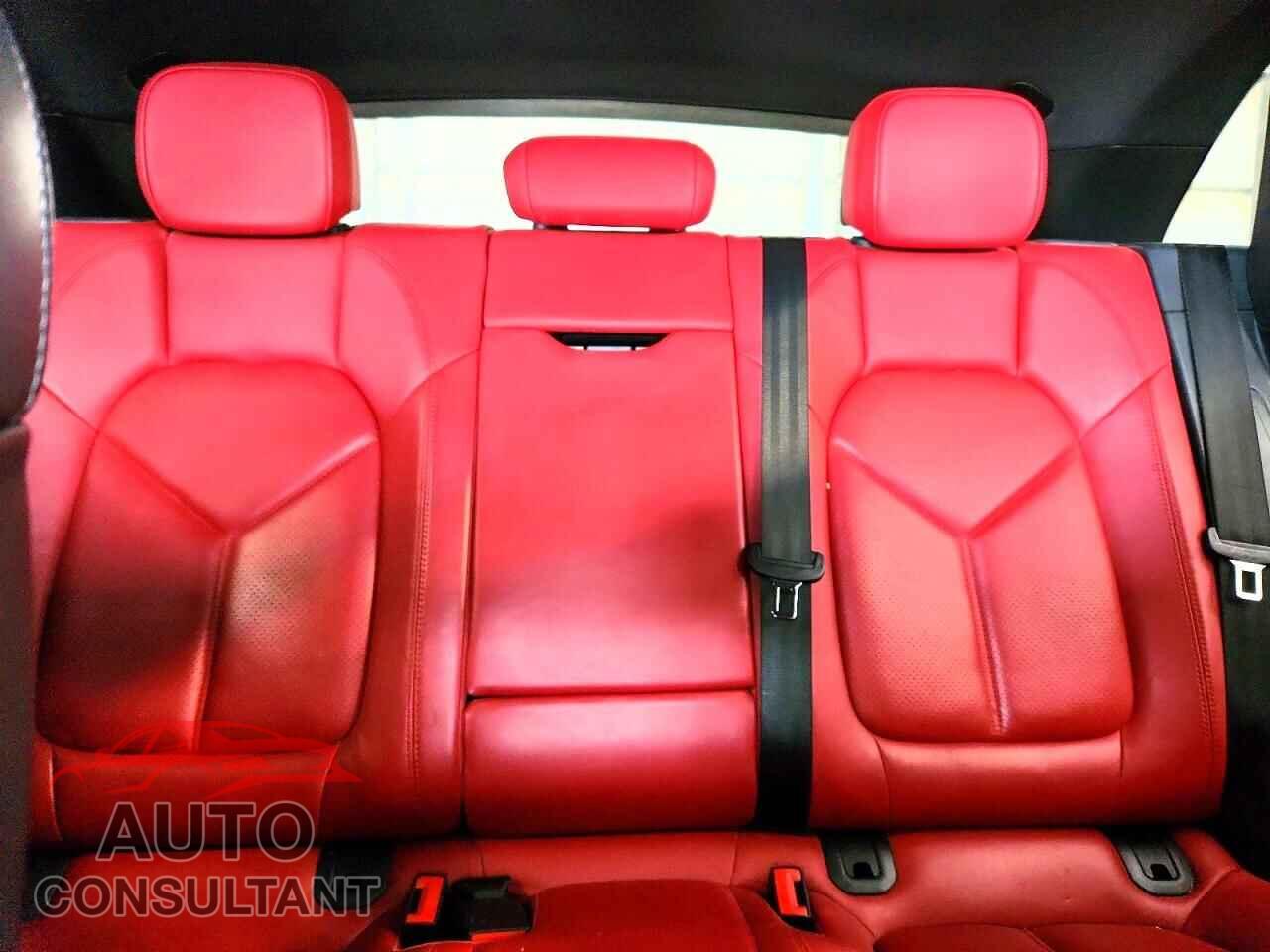 PORSCHE MACAN 2015 - WP1AB2A57FLB67840