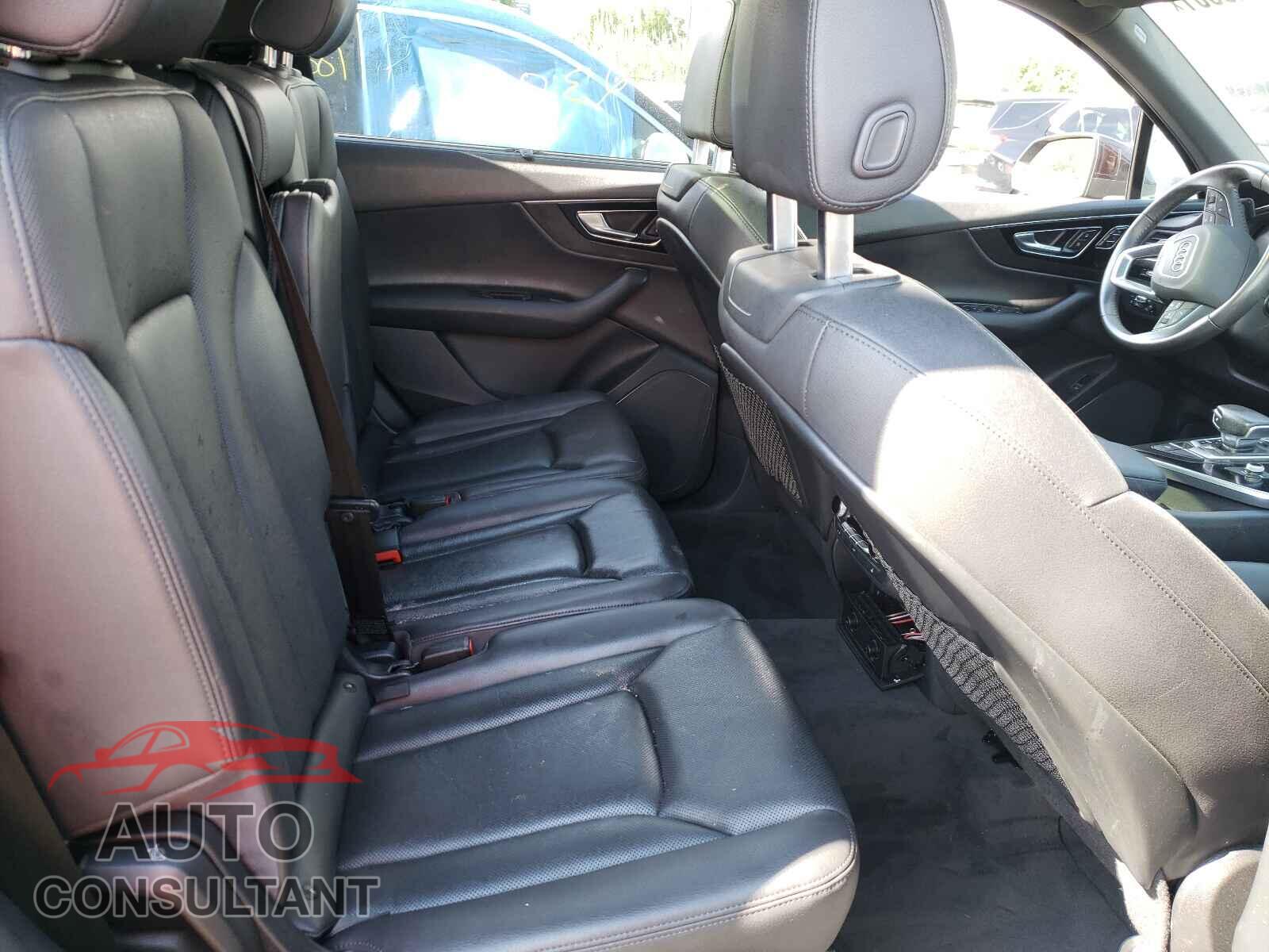 AUDI Q7 2017 - WA1LAAF79HD037597