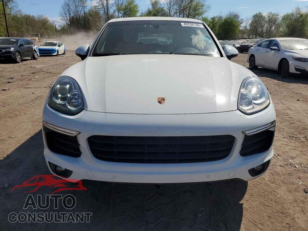 PORSCHE CAYENNE 2016 - WP1AA2A28GKA08776