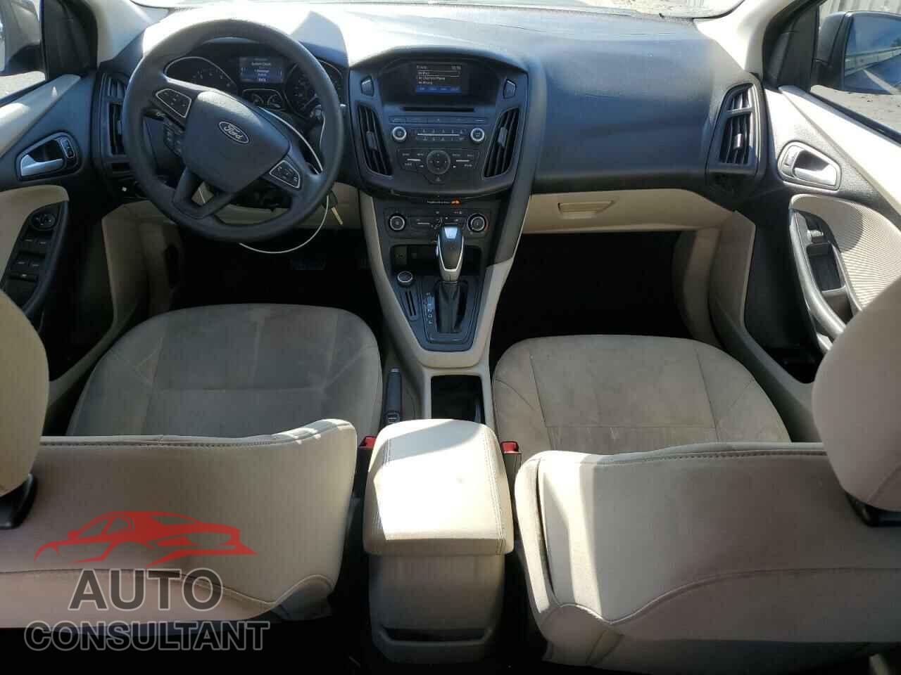 FORD FOCUS 2015 - 1FADP3F28FL285809
