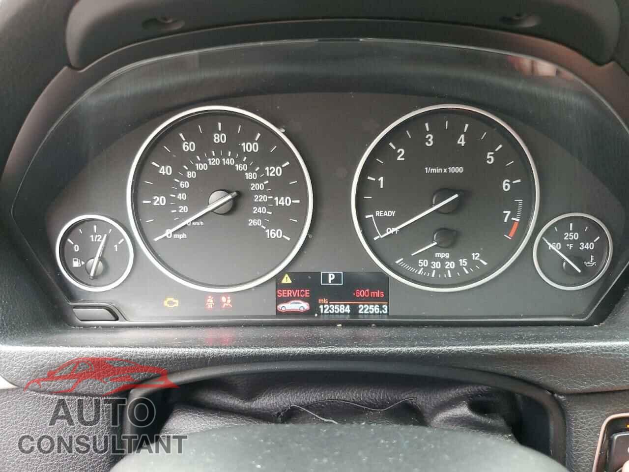BMW 3 SERIES 2013 - WBA3B5C50DF138620