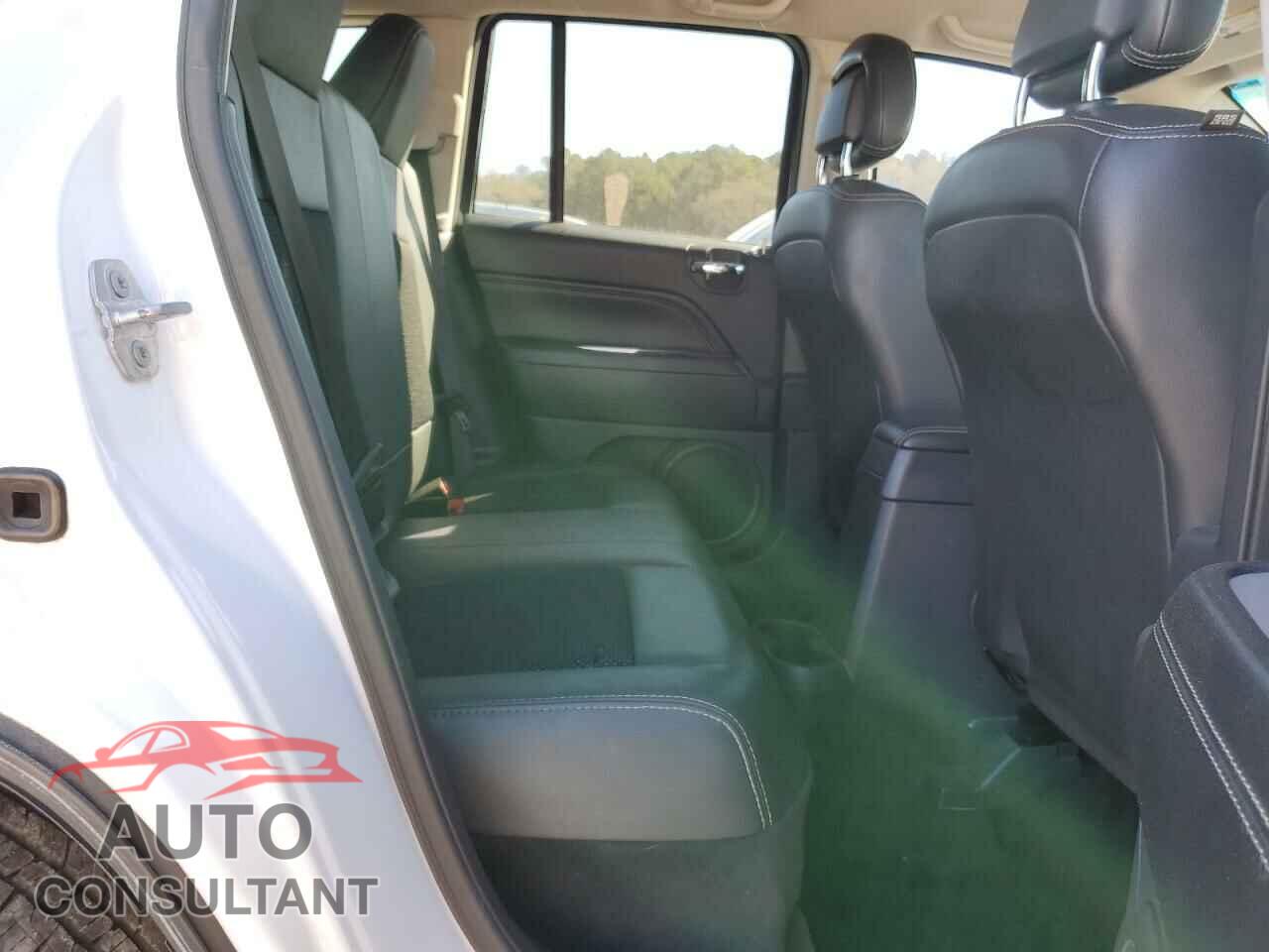 JEEP COMPASS 2015 - 1C4NJCEB2FD401761