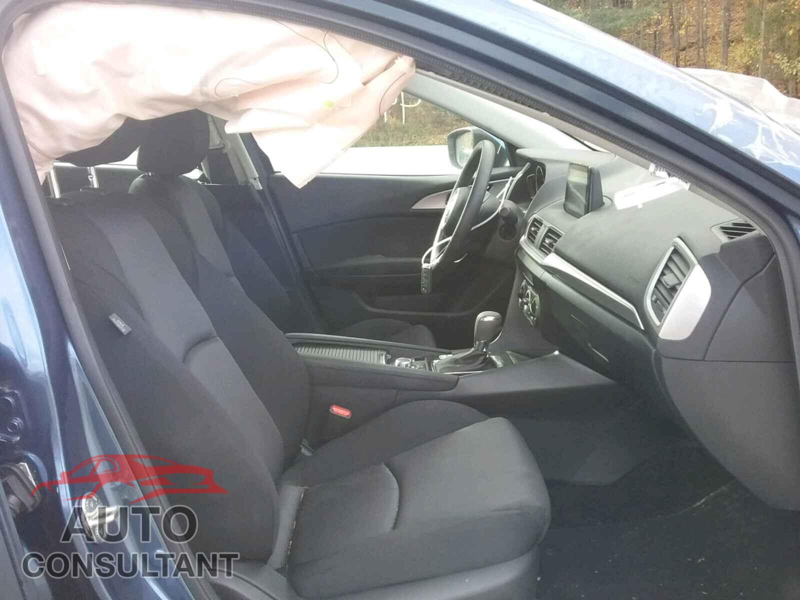 MAZDA 3 2017 - 3MZBN1U74HM110806