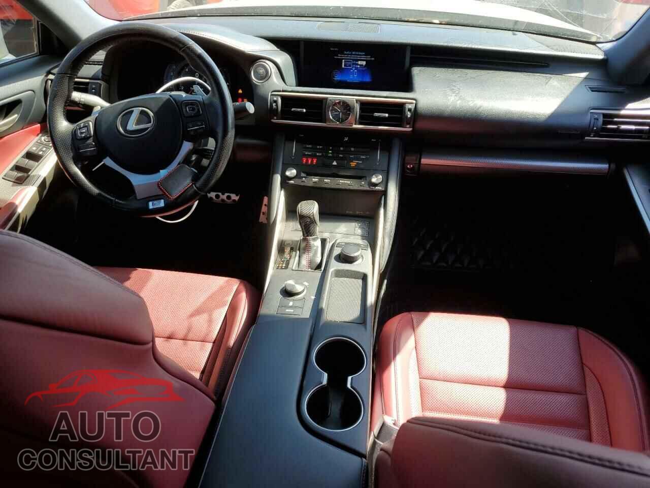 LEXUS IS 2017 - JTHBA1D21H5045808