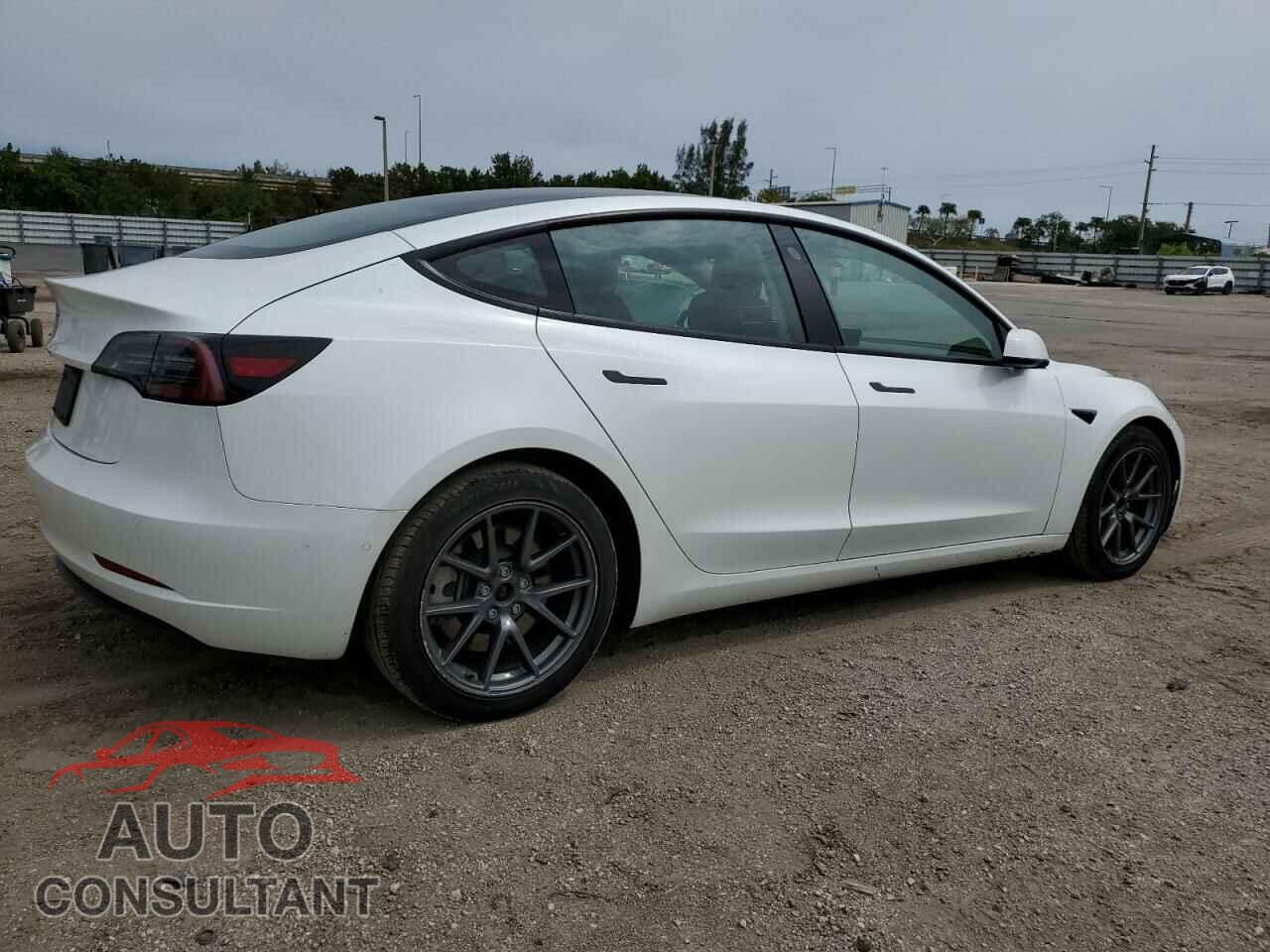 TESLA MODEL 3 2021 - 5YJ3E1EA3MF988971