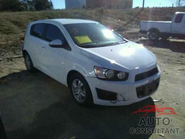 CHEVROLET SONIC 2015 - 1G1JC6SH1F4156494