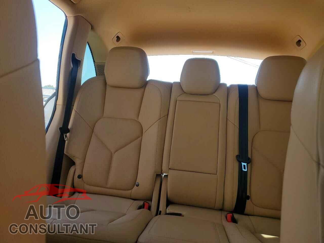PORSCHE CAYENNE 2013 - WP1AA2A24DLA01121