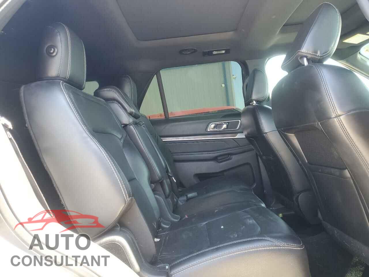 FORD EXPLORER 2018 - 1FM5K7F82JGA26318