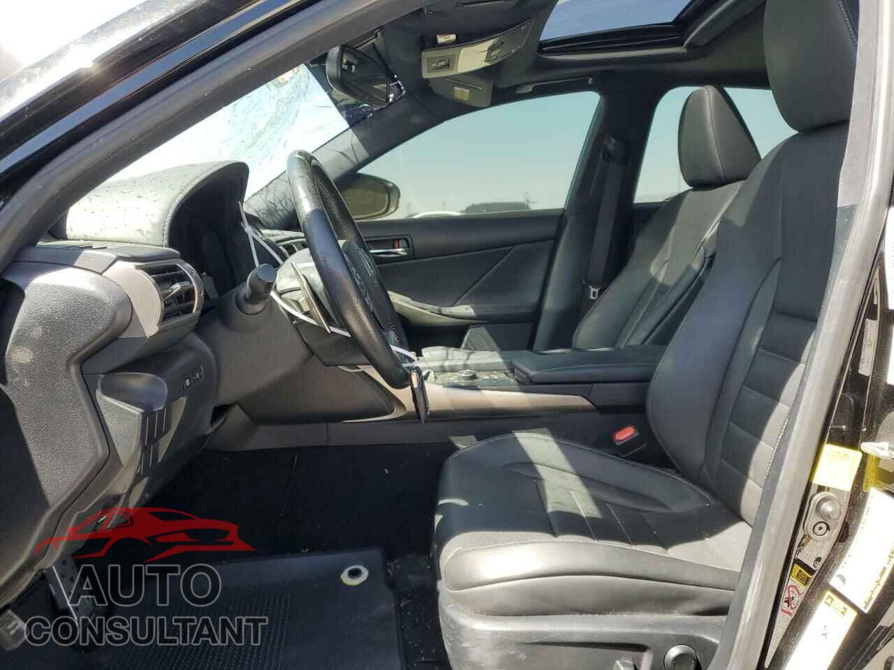 LEXUS IS 2014 - JTHBF1D29E5020328