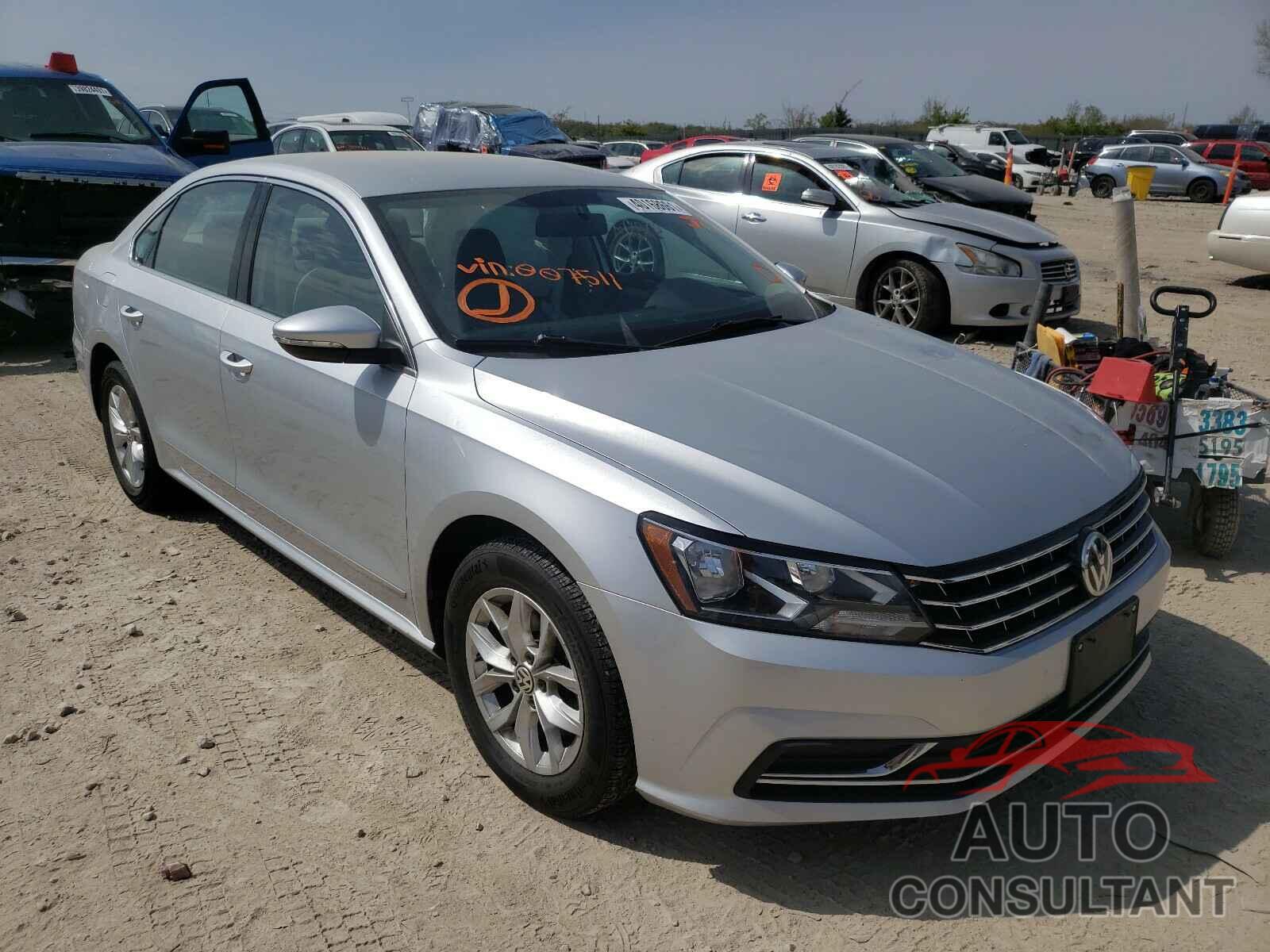 VOLKSWAGEN PASSAT 2017 - 1VWAT7A38HC007511