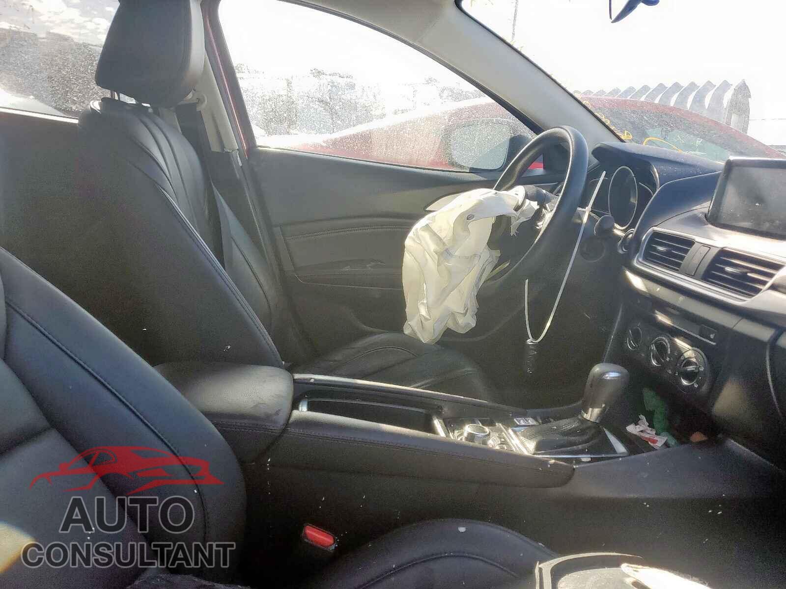 MAZDA 3 2017 - 3MZBN1T79HM143866