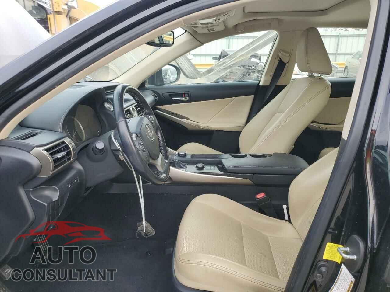 LEXUS IS 2016 - JTHBA1D20G5001619