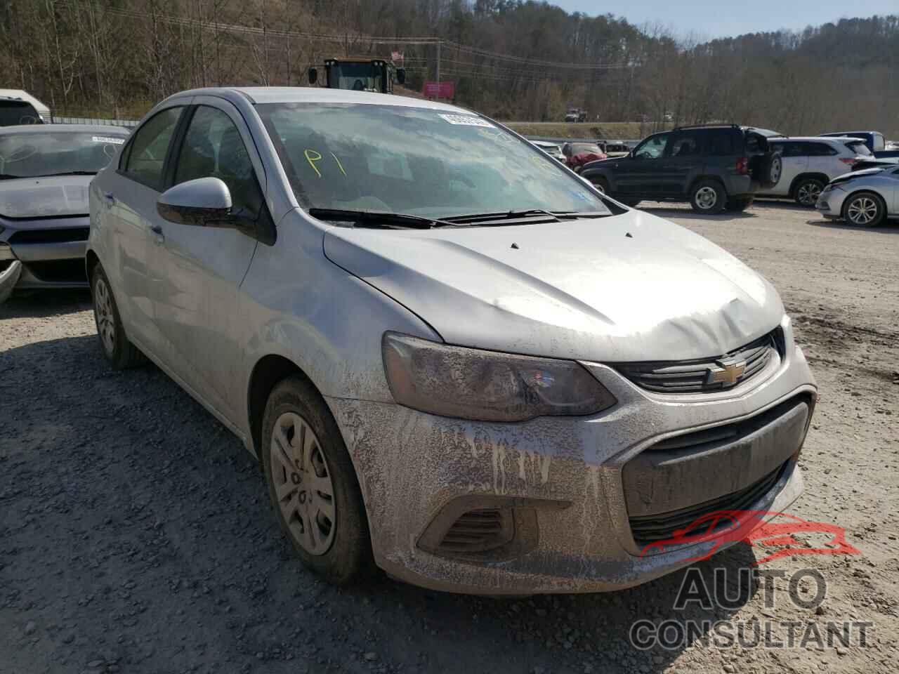 CHEVROLET SONIC 2017 - 1G1JB5SH5H4110053