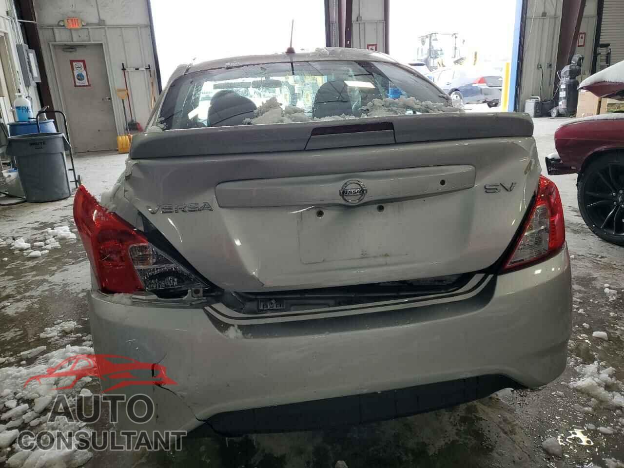 NISSAN VERSA 2017 - 3N1CN7AP9HL814703