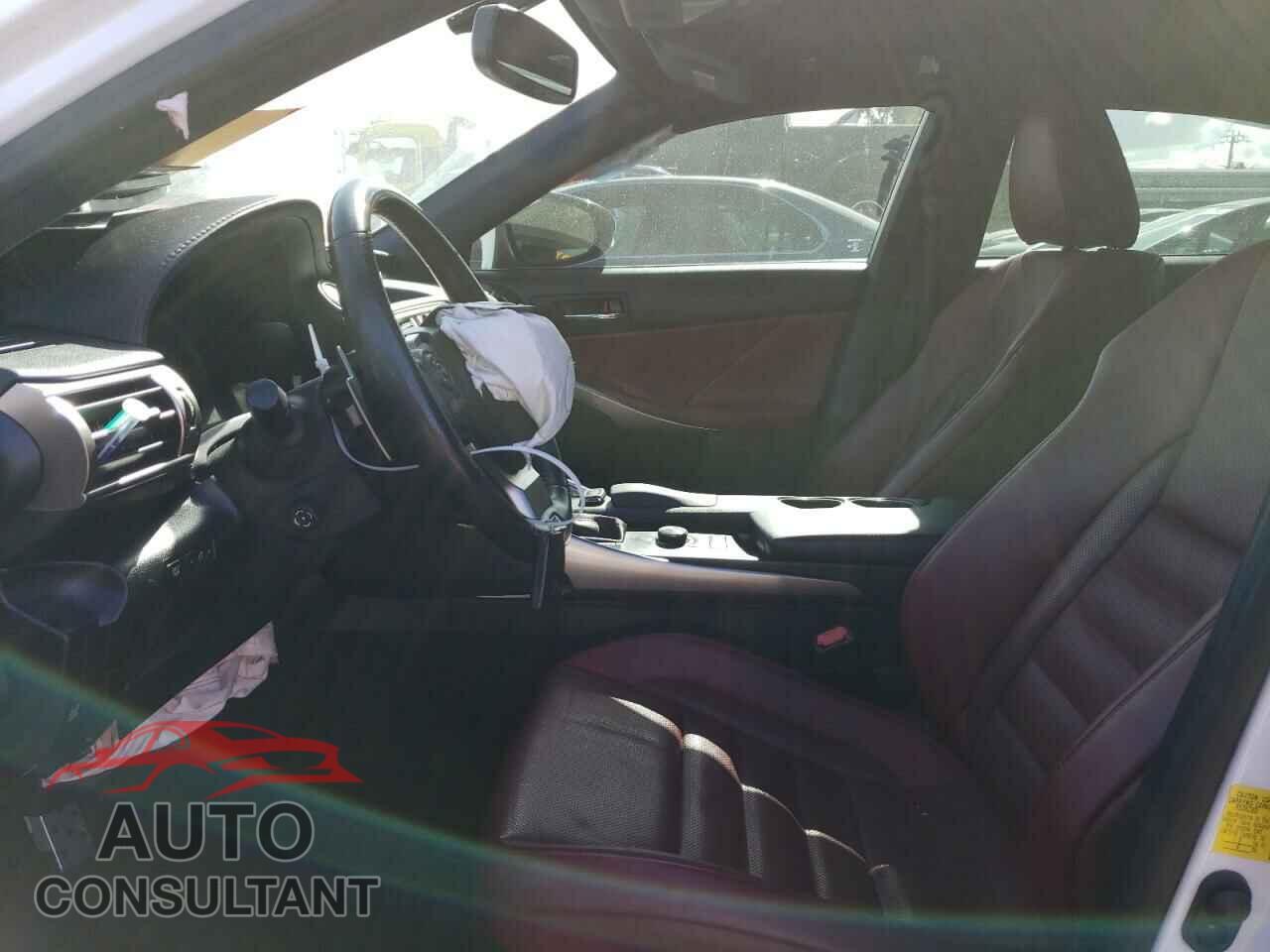 LEXUS IS 2015 - JTHBE1D22F5017968