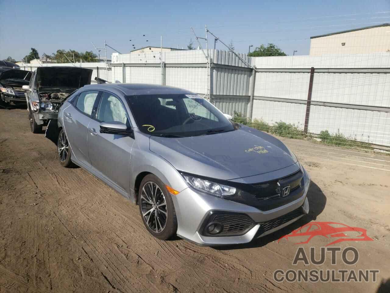 HONDA CIVIC 2018 - SHHFK7H59JU233549