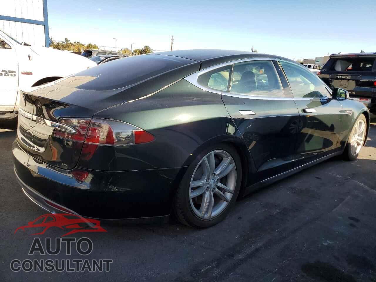 TESLA MODEL S 2012 - 5YJSA1DN7CFP02940