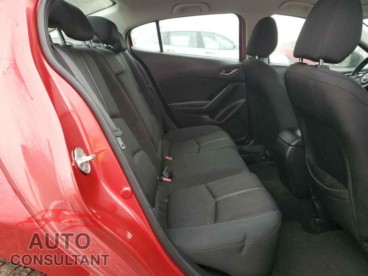 MAZDA 3 2018 - 3MZBN1V73JM234361