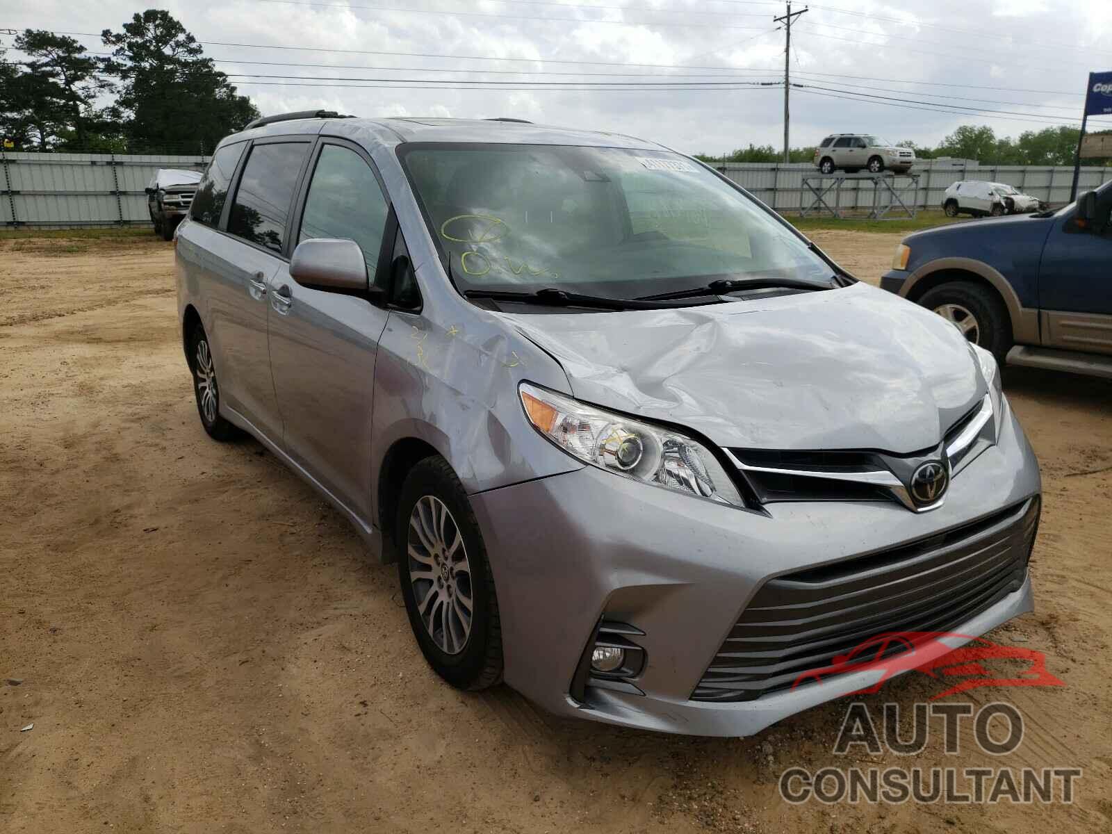 TOYOTA SIENNA 2018 - 5TDYZ3DC4JS904186