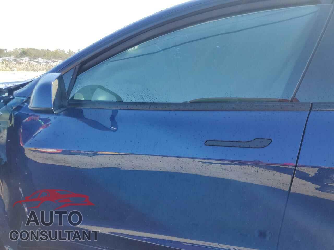 TESLA MODEL 3 2023 - 5YJ3E1EAXPF700836