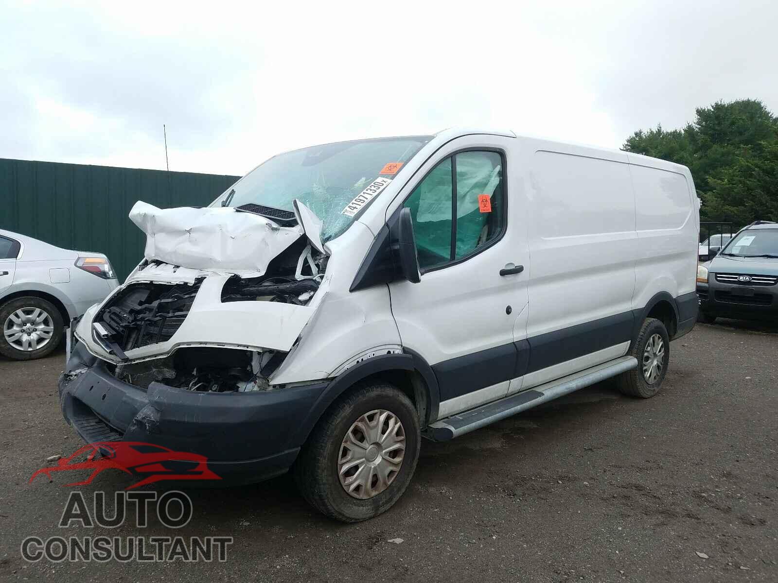 FORD TRANSIT CO 2018 - 1FTYR1YM0JKA99124