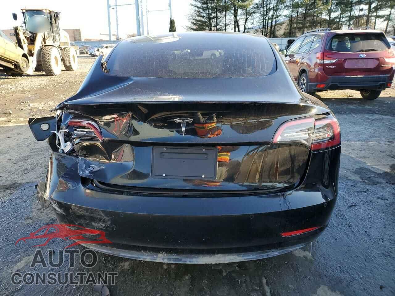 TESLA MODEL 3 2019 - 5YJ3E1EA4KF399862