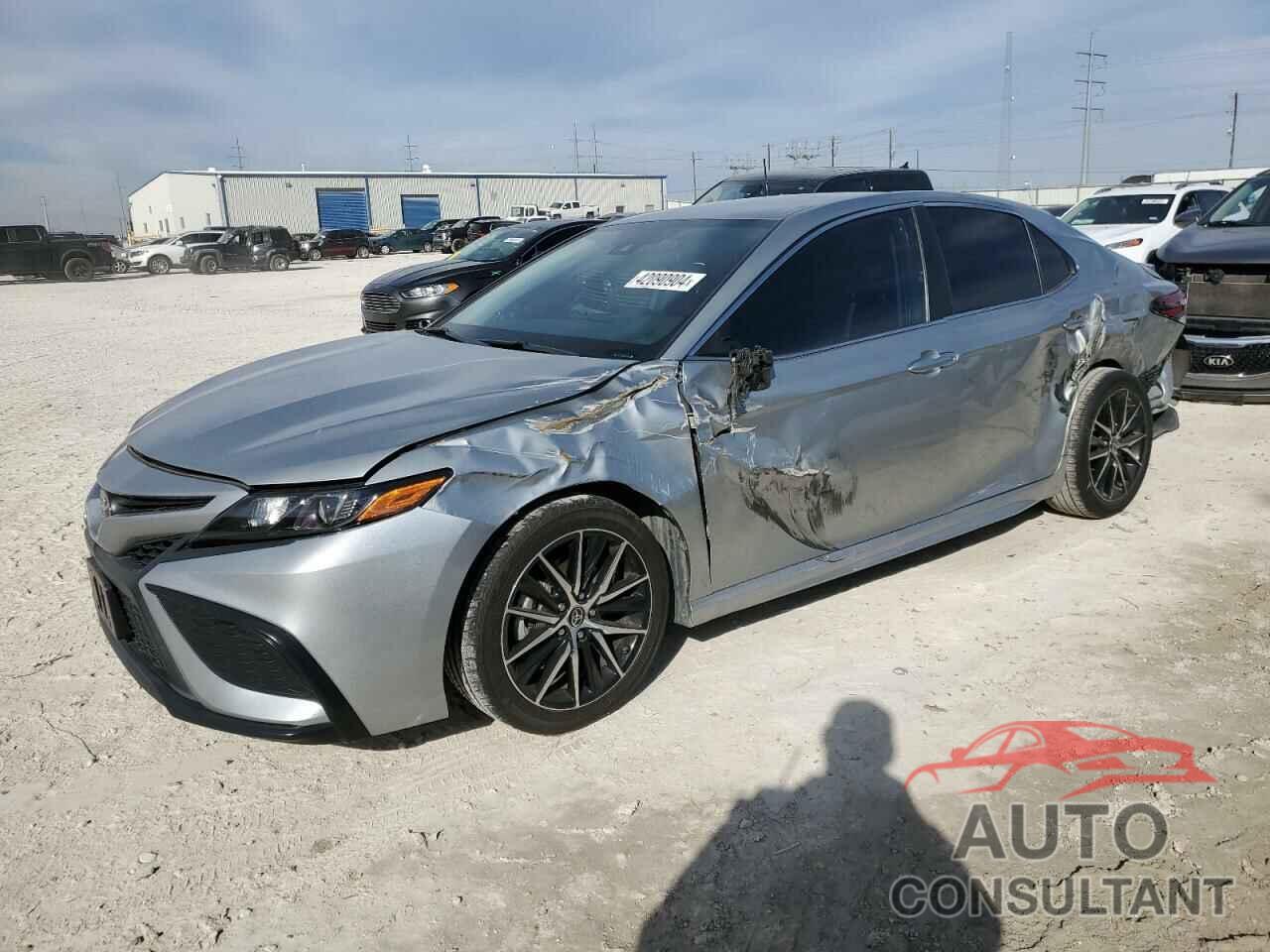 TOYOTA CAMRY 2021 - 4T1G11AK9MU427883