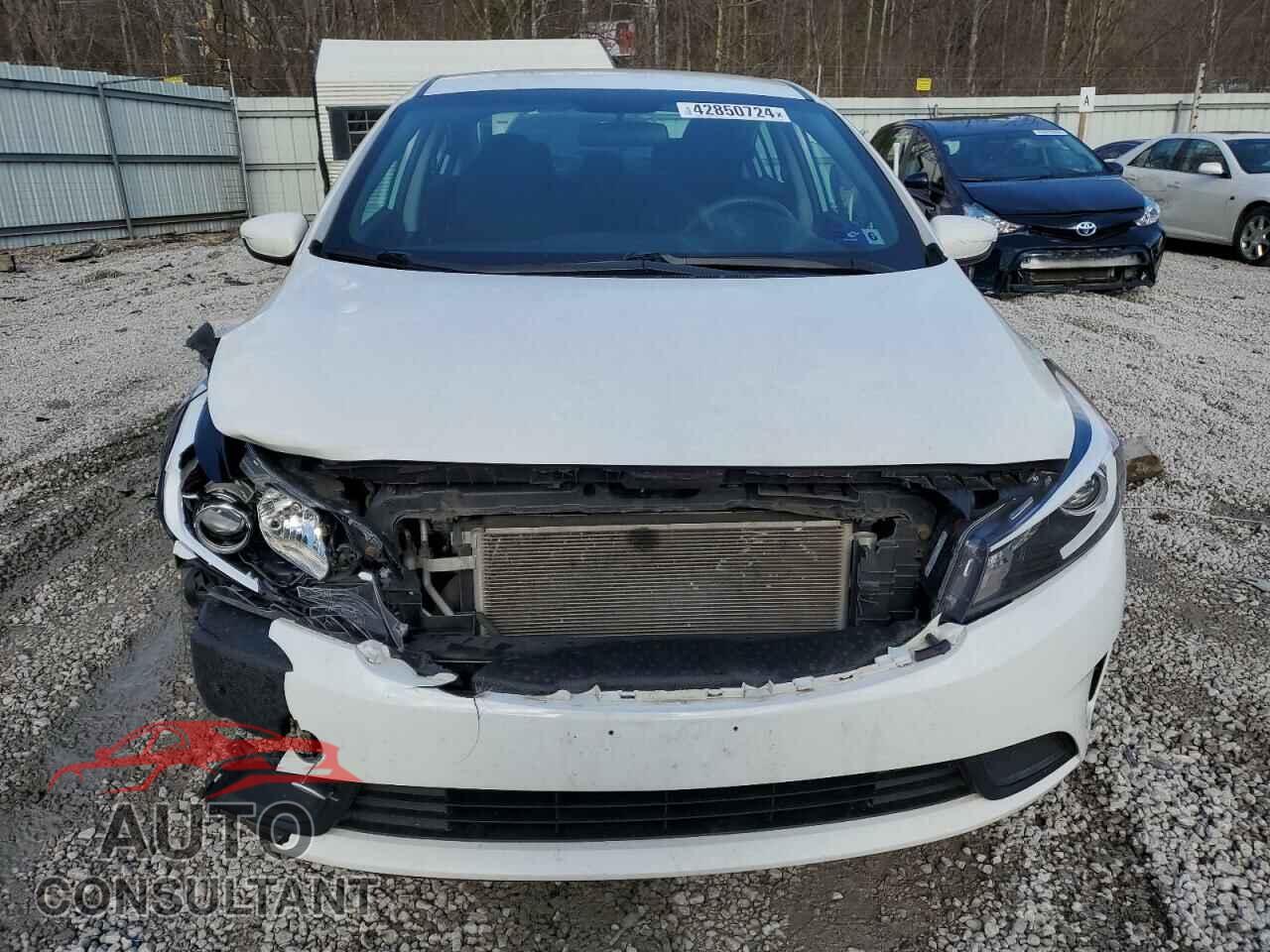 KIA FORTE 2017 - 3KPFK4A7XHE062645