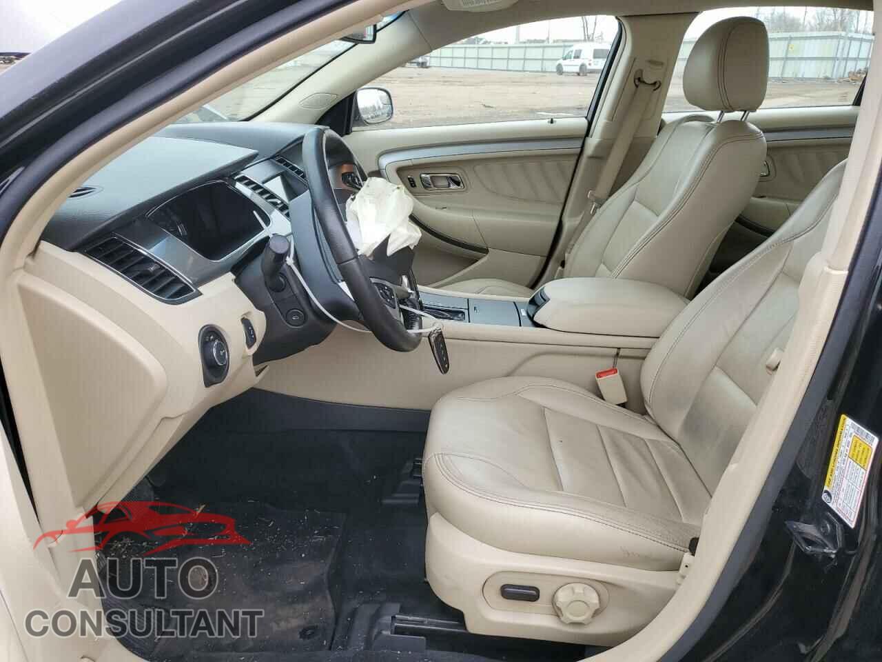 FORD TAURUS 2017 - 1FAHP2E85HG127070
