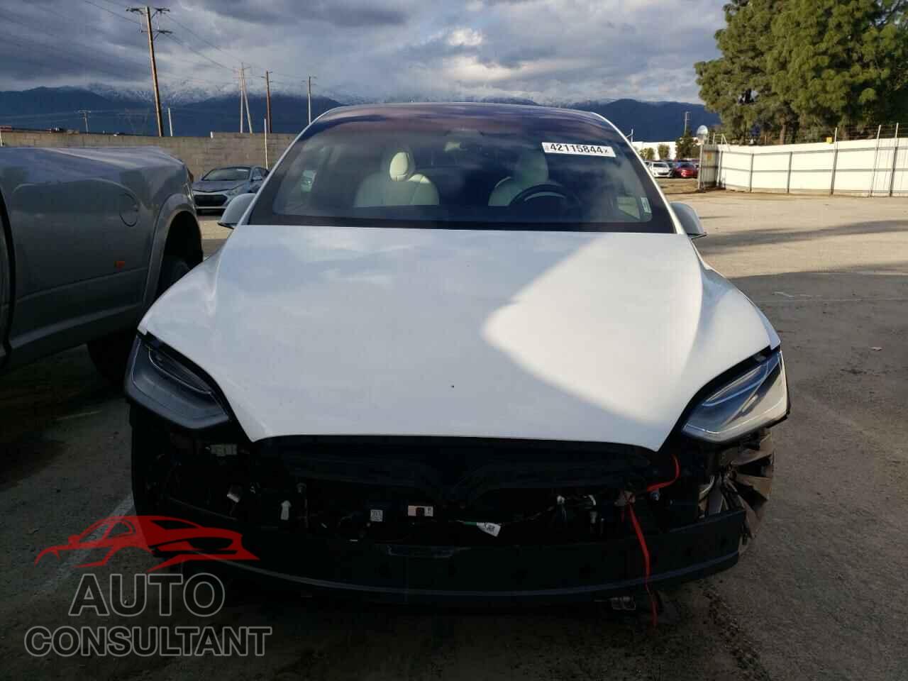 TESLA MODEL X 2020 - 5YJXCBE22LF236425
