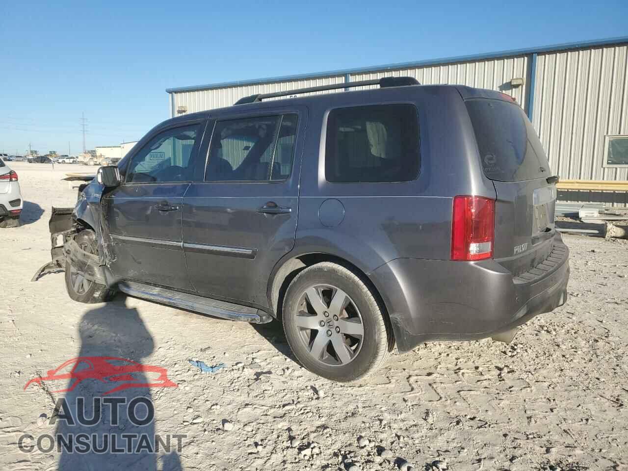 HONDA PILOT 2015 - 5FNYF3H97FB016745