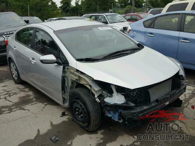 KIA FORTE 2016 - KNAFX4A62G5497529