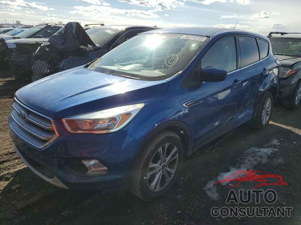 FORD ESCAPE 2017 - 1FMCU9GD3HUC77207