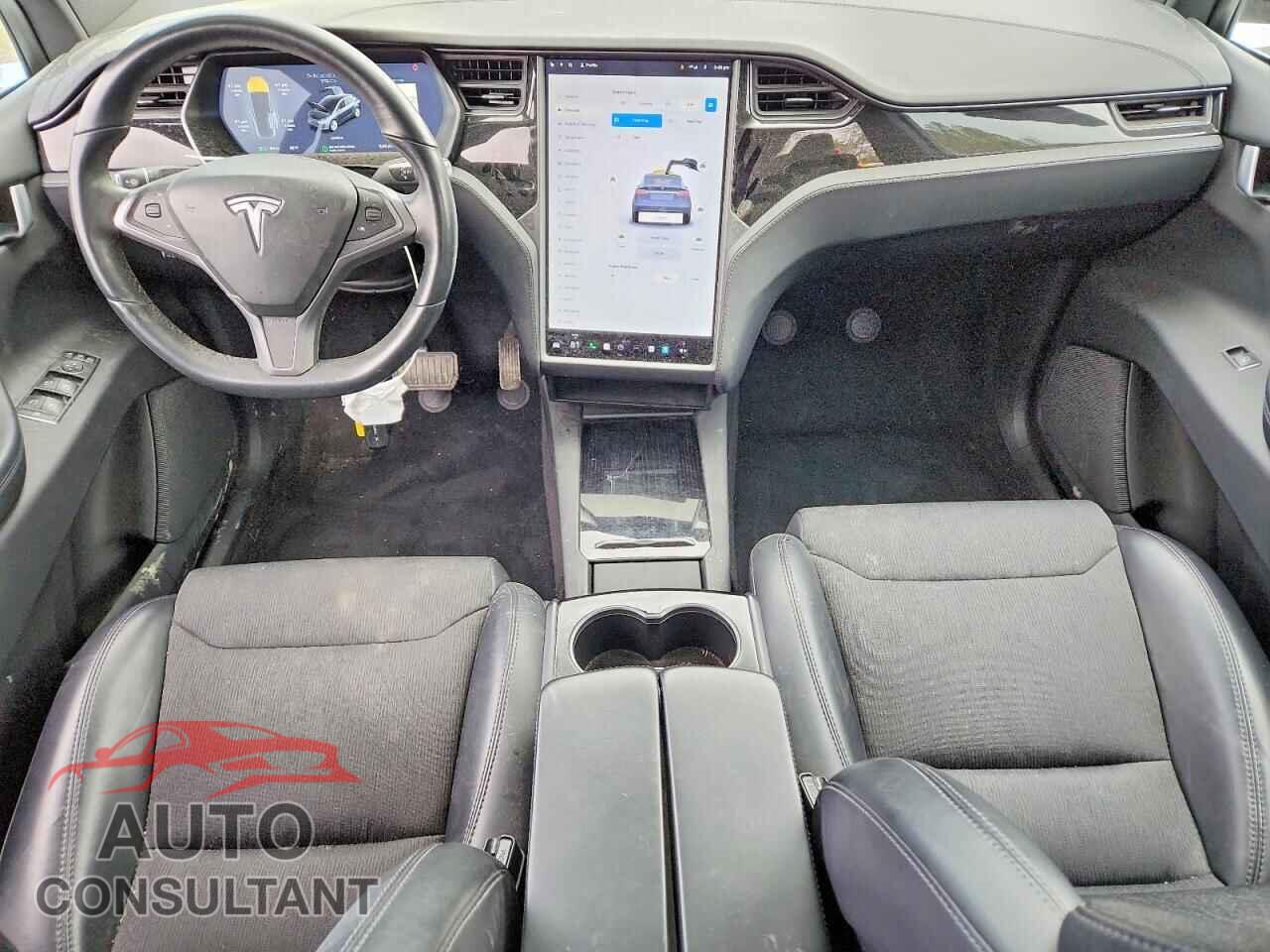 TESLA MODEL X 2018 - 5YJXCBE27JF137841
