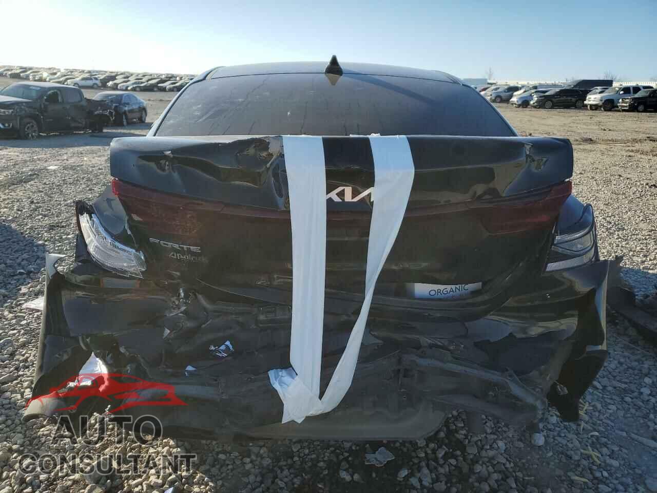 KIA FORTE 2023 - 3KPF24AD9PE519014