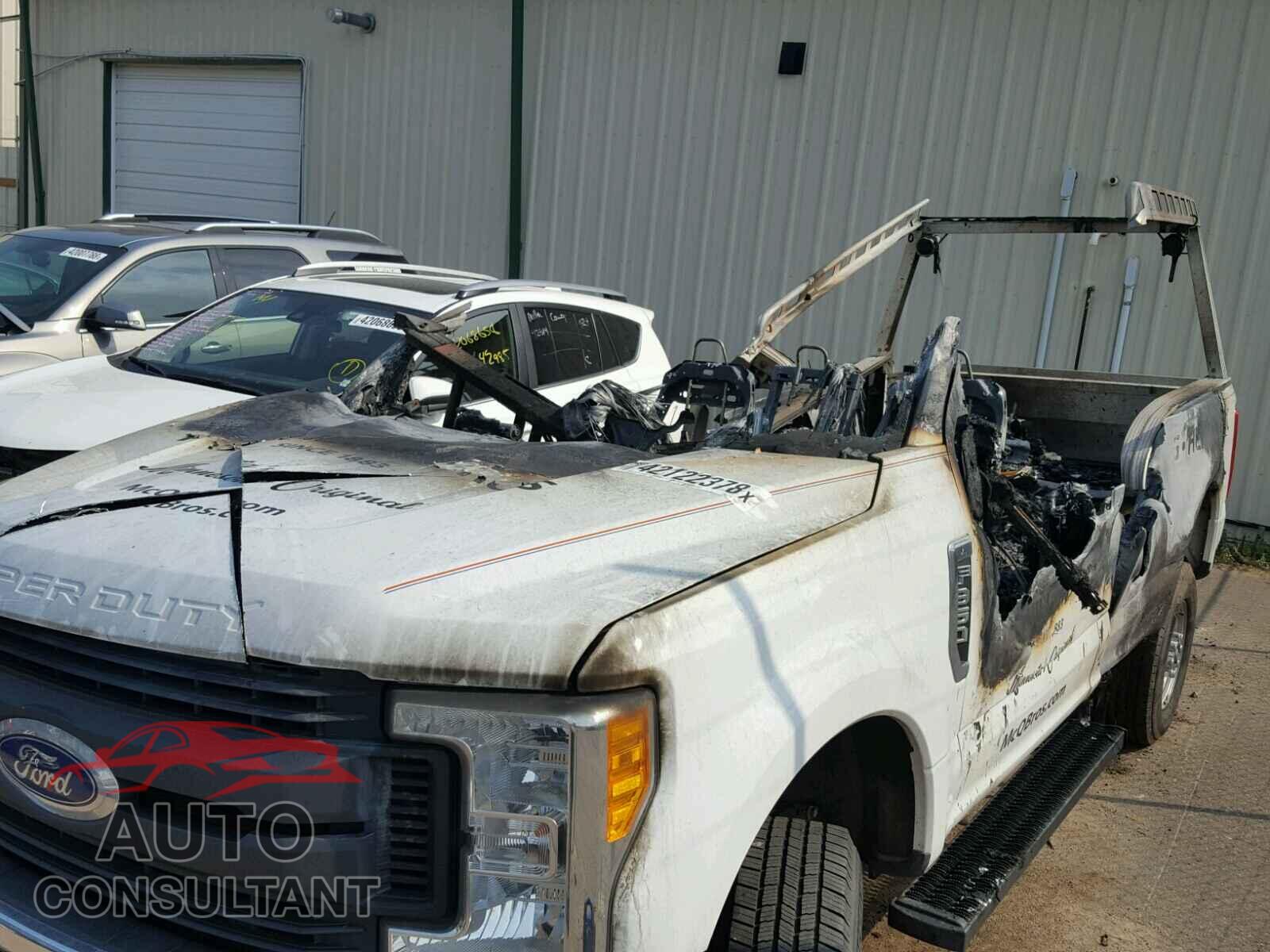 FORD F350 2017 - 1FTRF3B69HEB69392