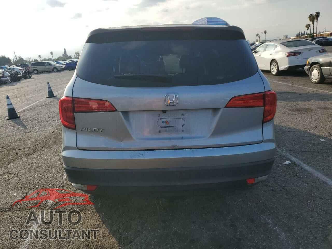 HONDA PILOT 2018 - 5FNYF5H13JB009662