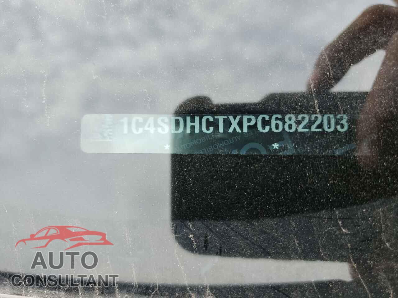 DODGE DURANGO 2023 - 1C4SDHCTXPC682203