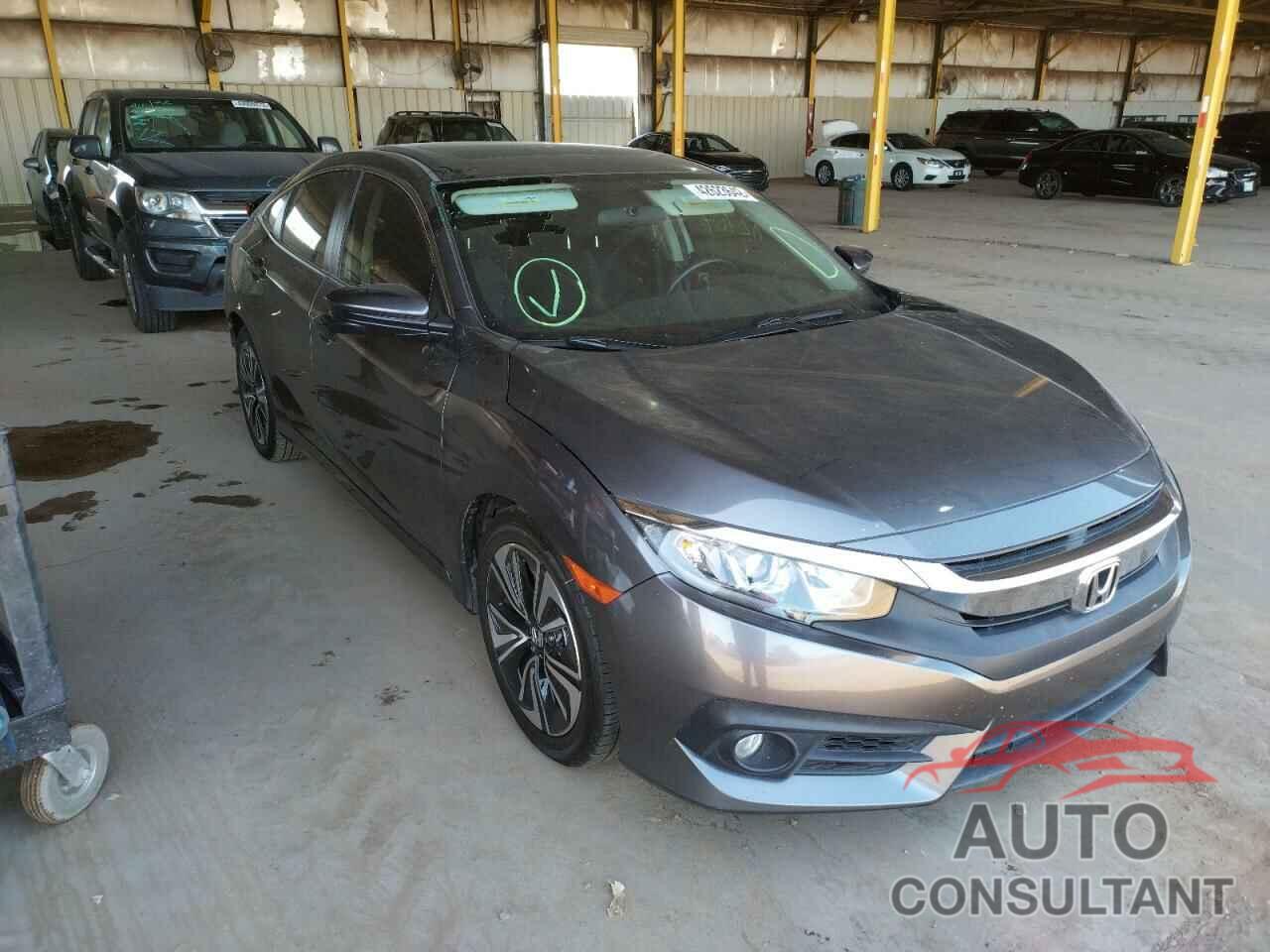 HONDA CIVIC 2018 - JHMFC1F33JX015396