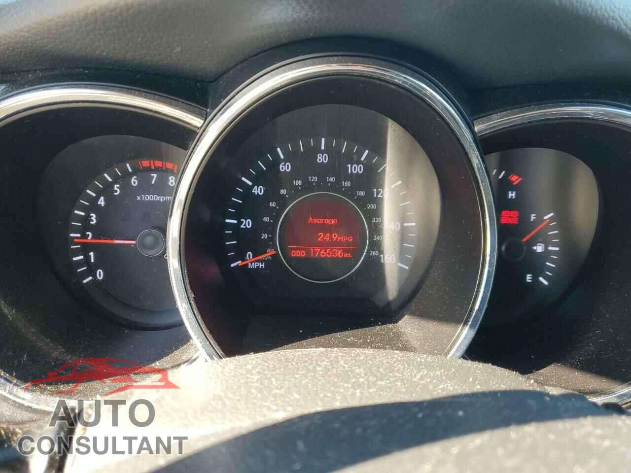 KIA OPTIMA 2011 - KNAGM4A74B5056385