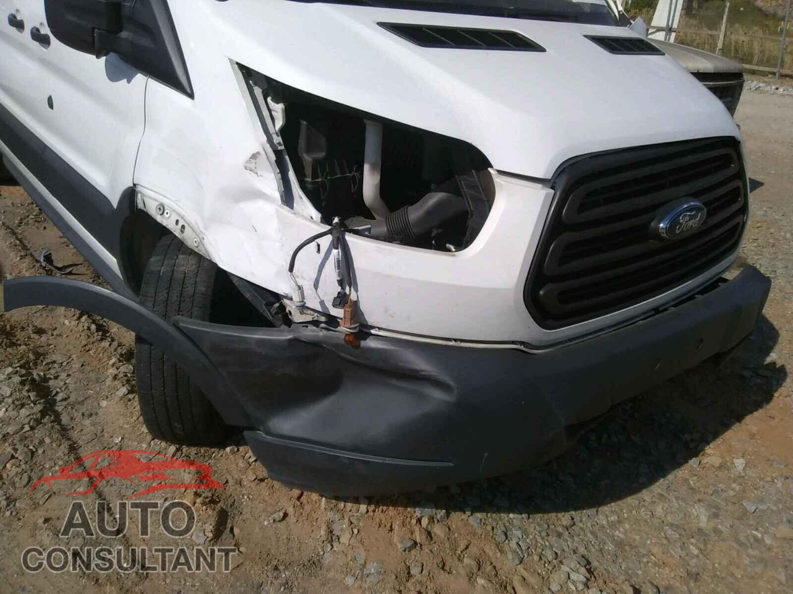 FORD TRANSIT CO 2017 - 1FTYR2CM3HKB15372