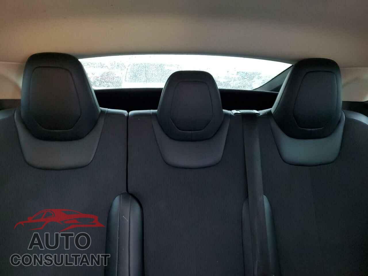 TESLA MODEL S 2015 - 5YJSA1S2XFF082257