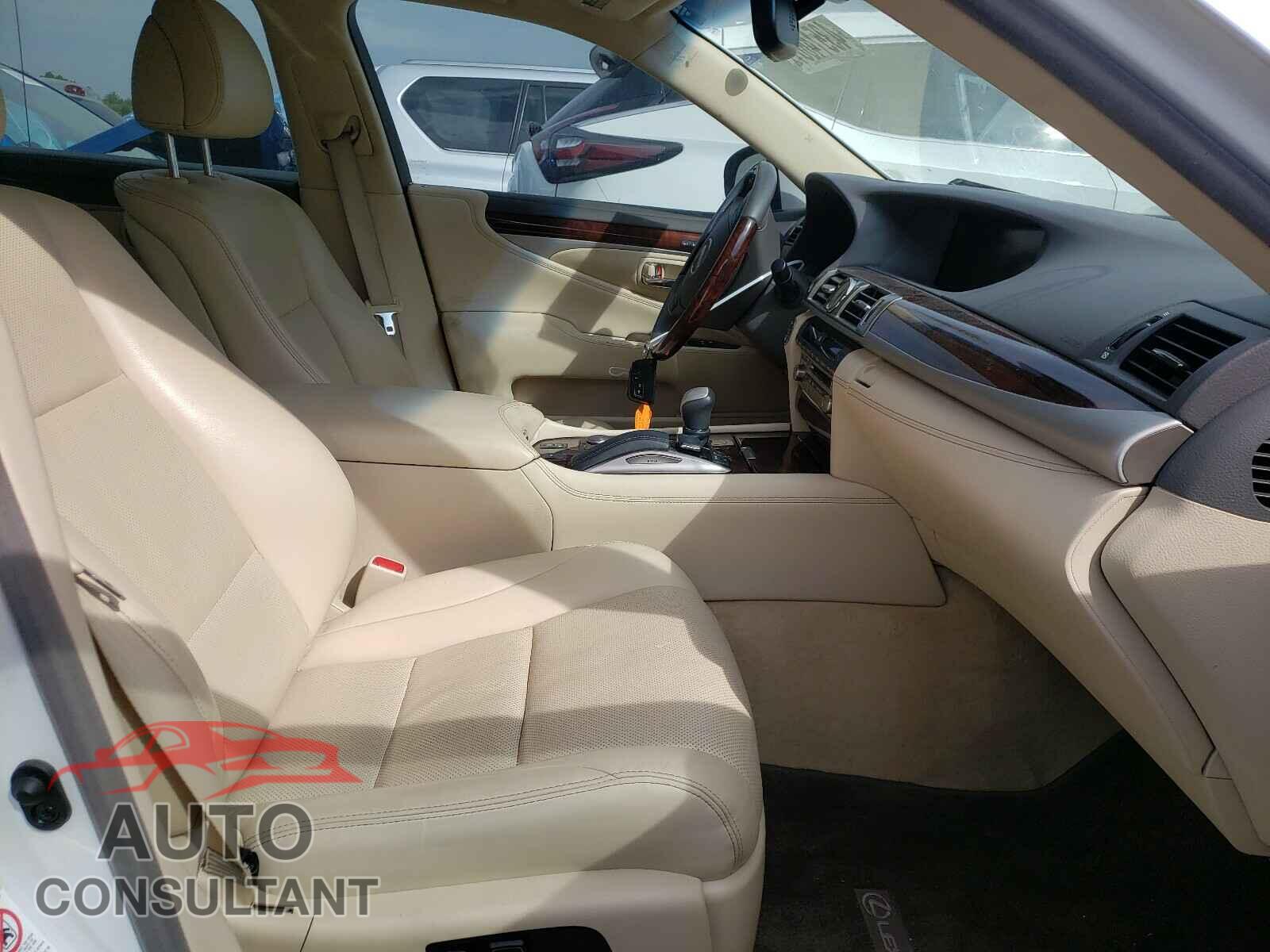 LEXUS LS460 2016 - JTHBL5EF3G5142963