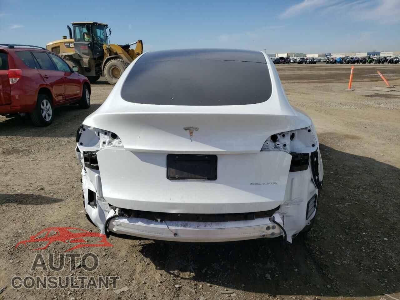 TESLA MODEL Y 2021 - 5YJYGDEEXMF296727