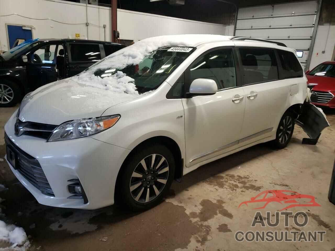 TOYOTA SIENNA 2019 - 5TDDZ3DC0KS219098