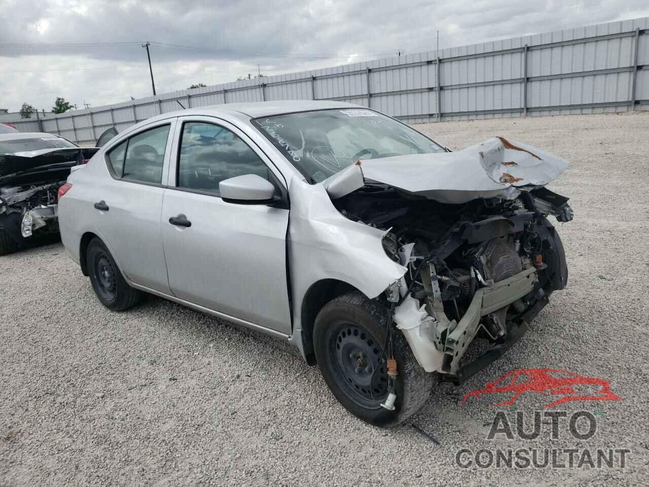NISSAN VERSA 2019 - 3N1CN7AP7KL805988