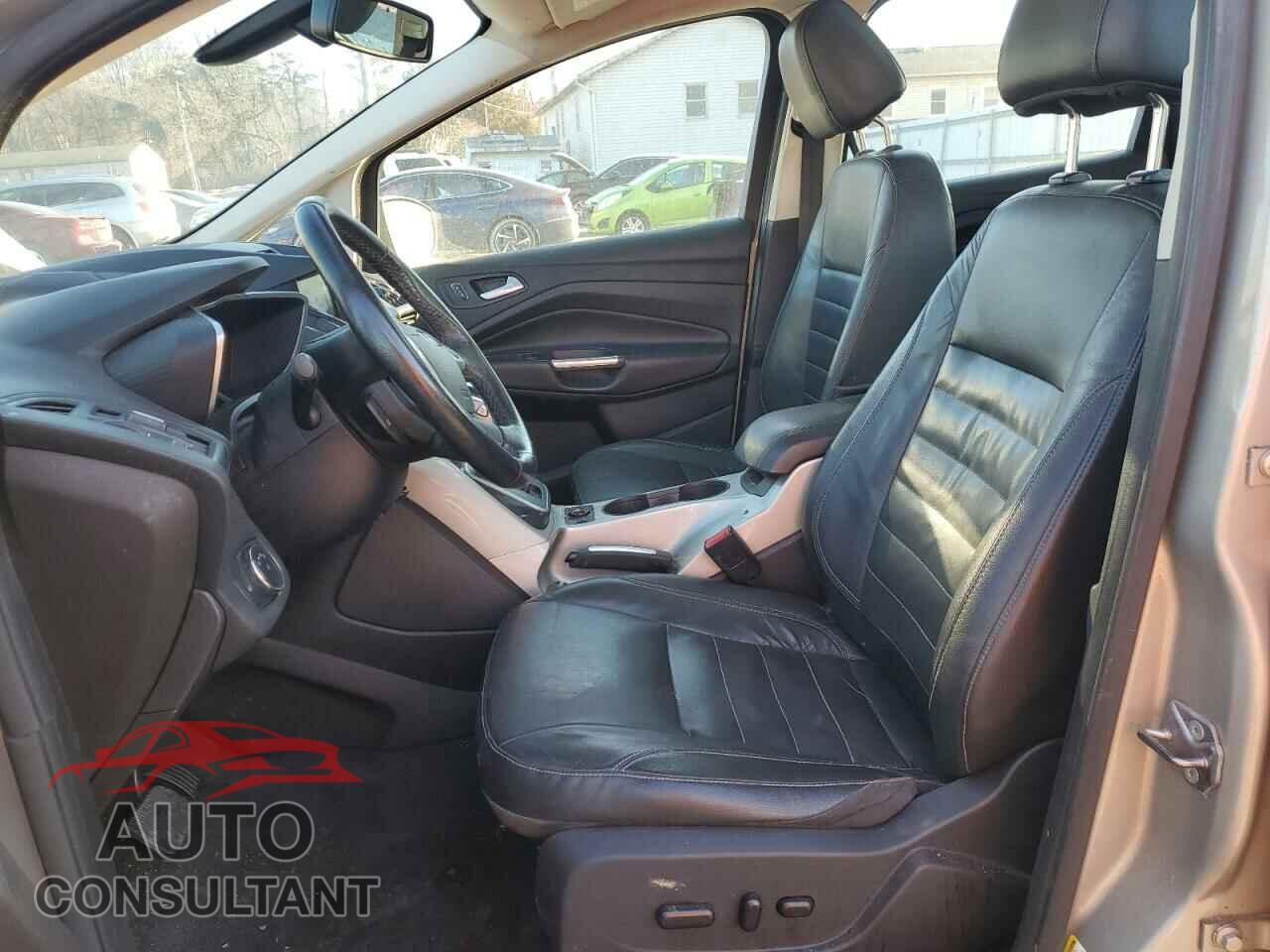 FORD CMAX 2015 - 1FADP5BU5FL104698