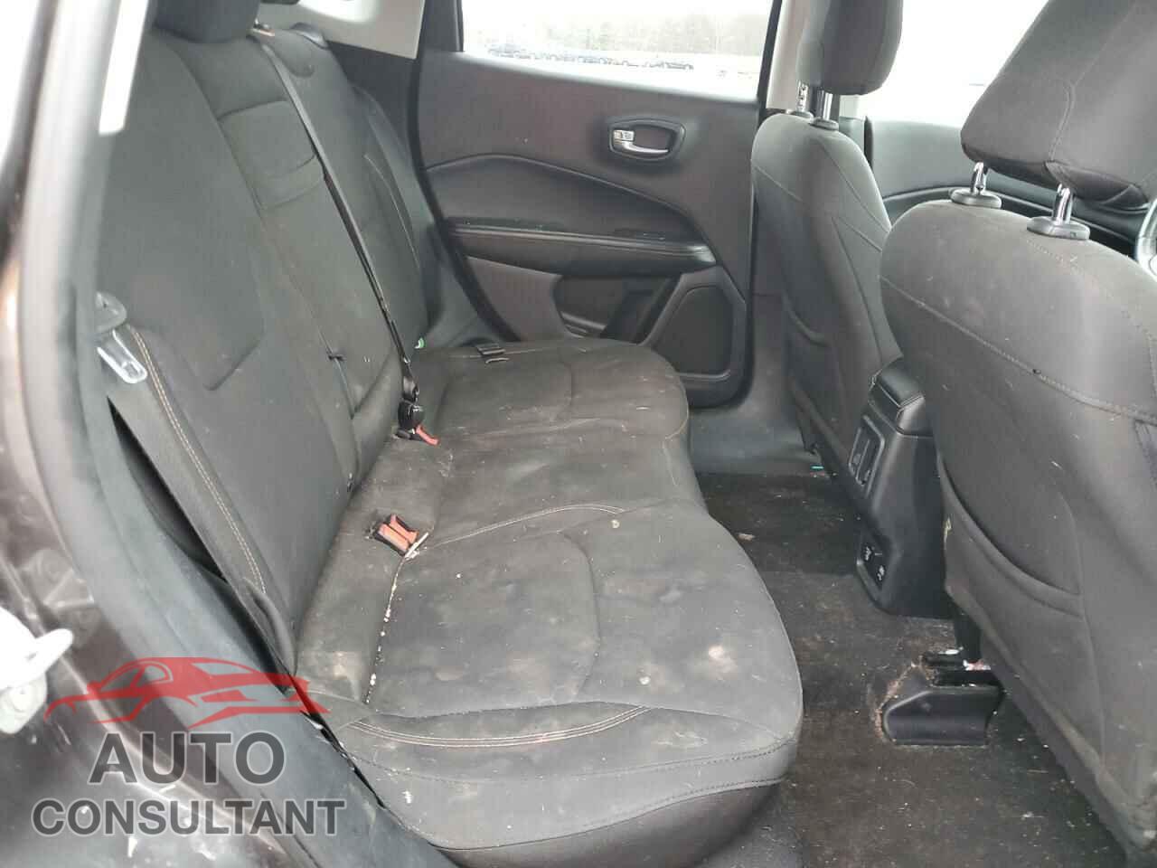 JEEP COMPASS 2018 - 3C4NJDAB4JT213435