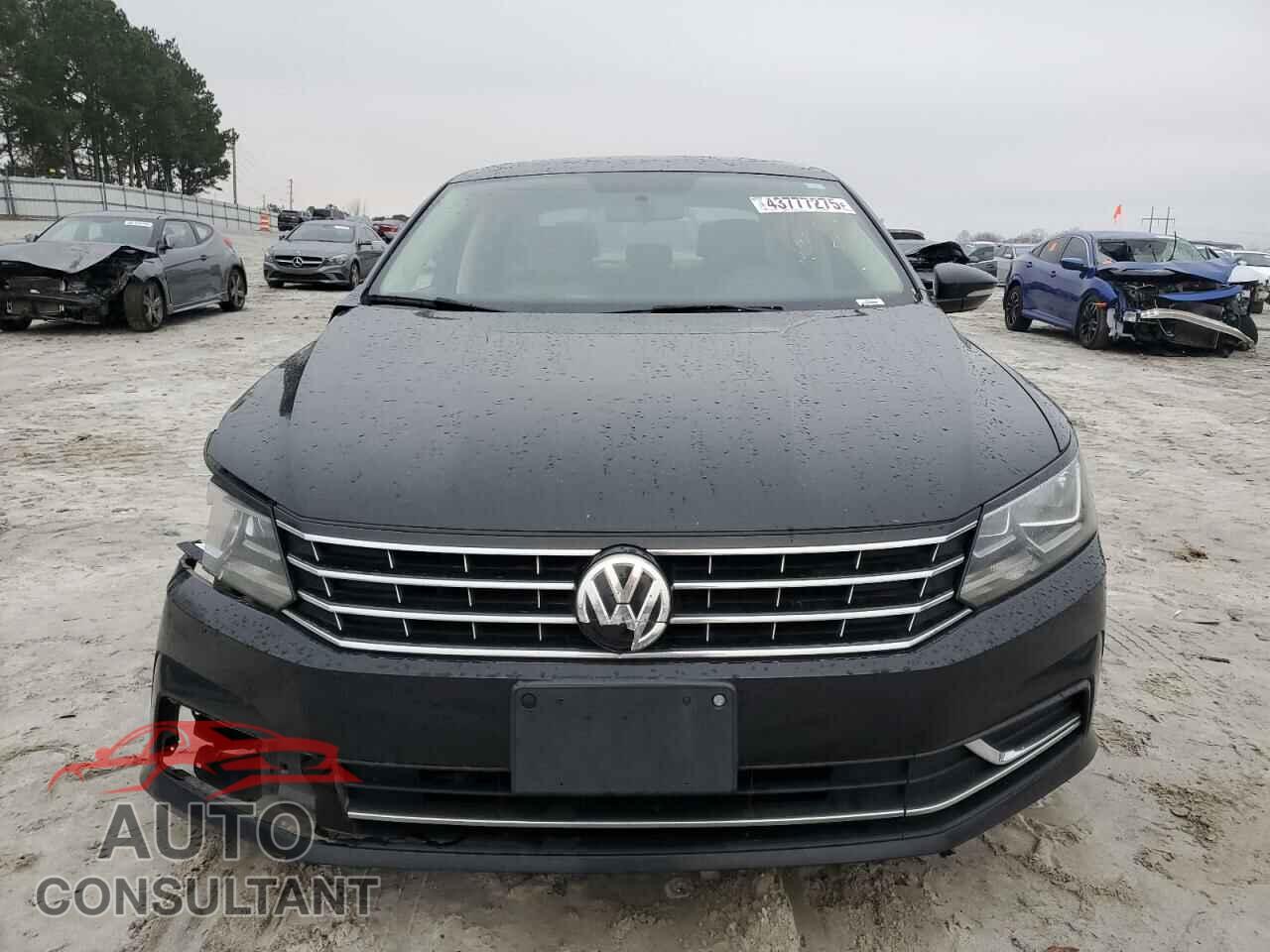 VOLKSWAGEN PASSAT 2017 - 1VWBT7A3XHC070775