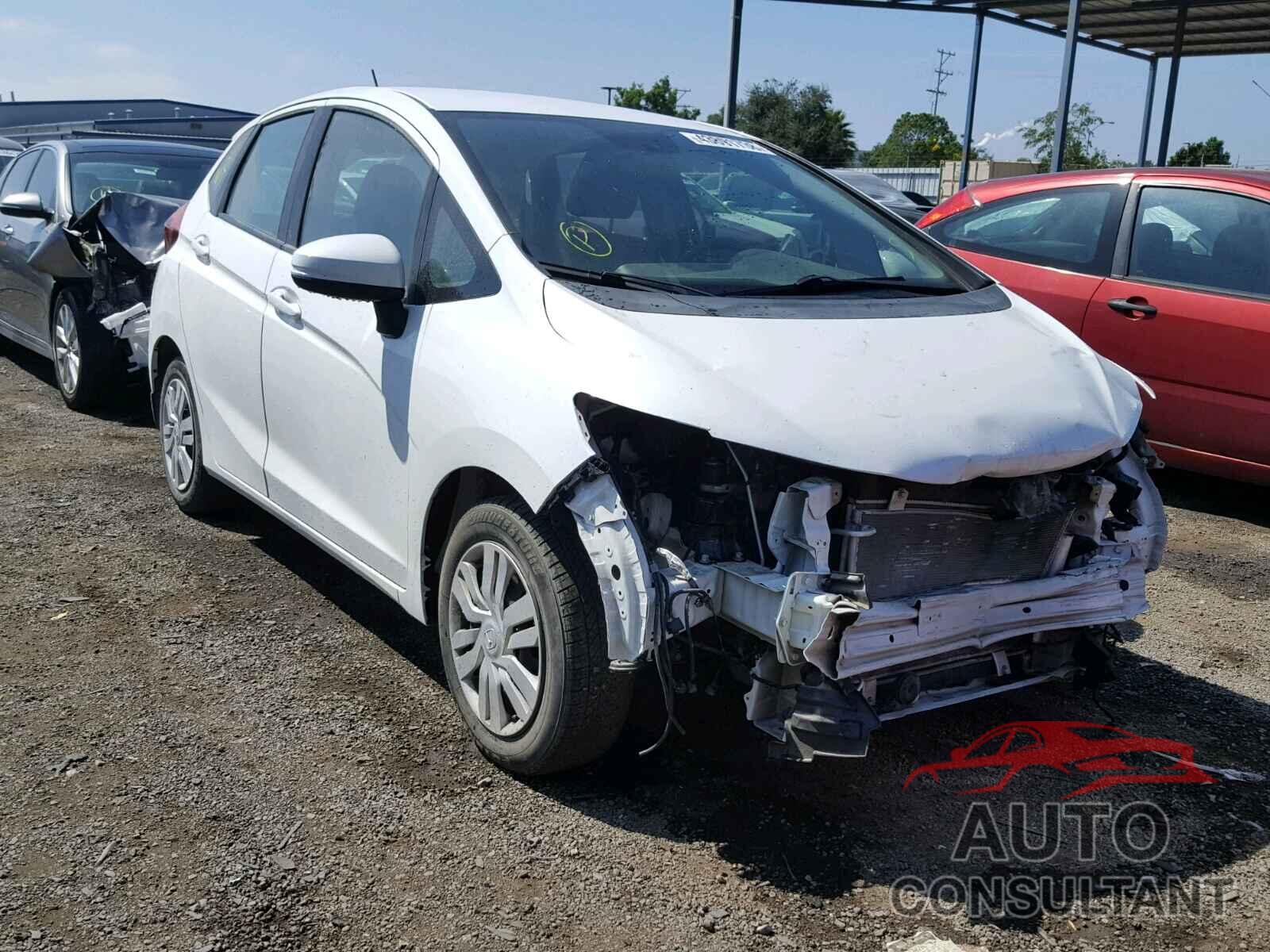 HONDA FIT 2015 - 3HGGK5H59FM784174
